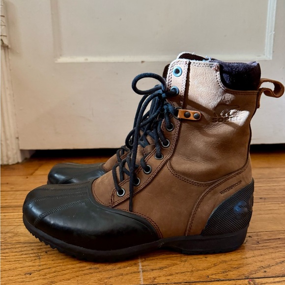 Sorel | Men\'s Brown and Black Winter Rain Duck Boots sz 9